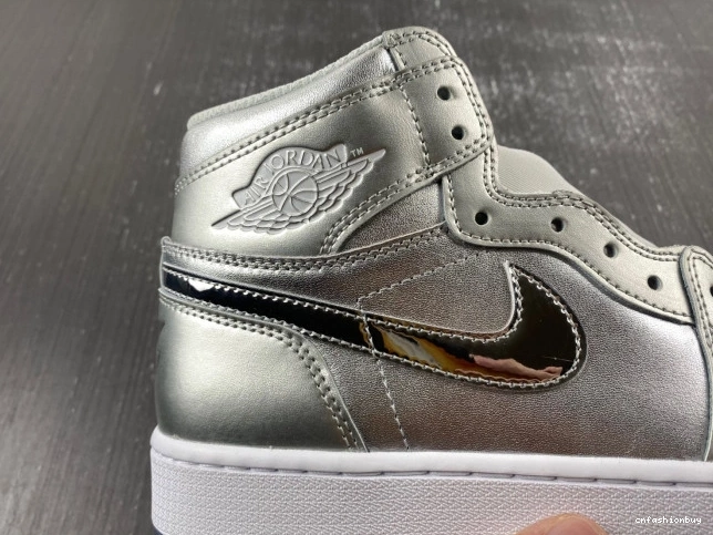 Gift Jordan Giving Golf Air High FD6815-001 1 0913